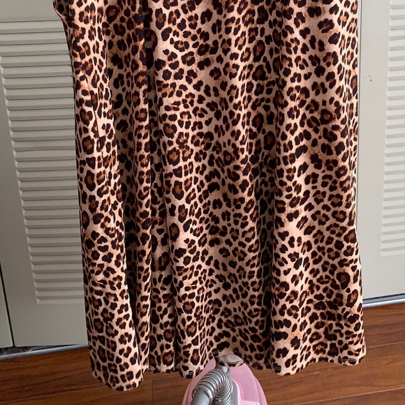 Torrid LEOPARD SWEETHEART SKATER MIDI DRESS - Picture 5 of 7